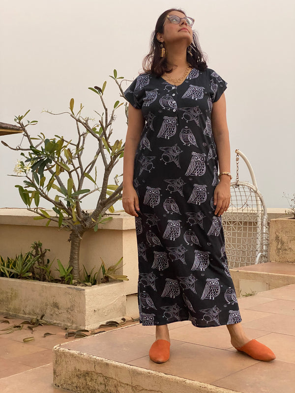 Owling Away in Black