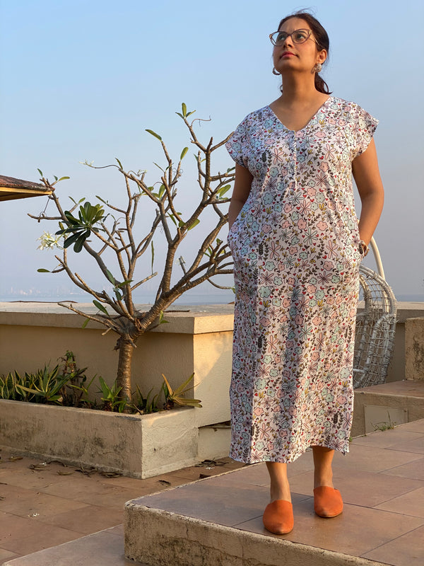 Teeny Tiny Flowers in White