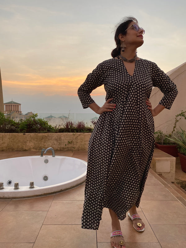 Black Teeny Tiny Floral Motif Hand-Blocked Free Flow Dress | Available in both Knee and Ankle Length