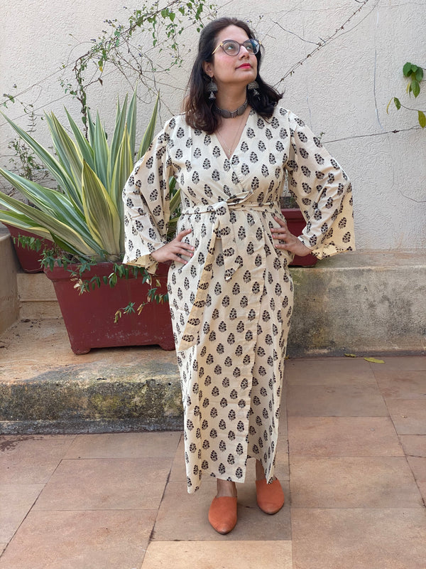 Ivory Floral Motif Hand Block Printed Kimono Robe | Available in both Knee and Ankle Length