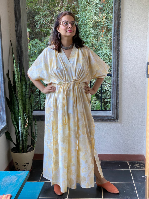 Ombre Fading Leaves V-Neck, Cinched Waist Ankle Length Caftan