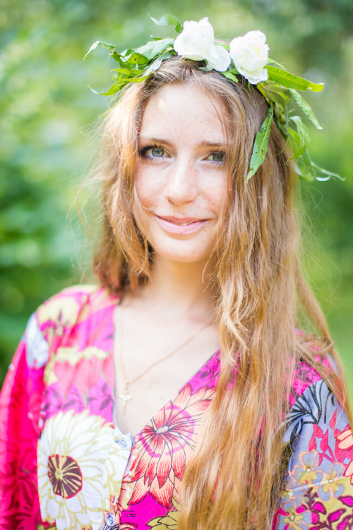 Gray Button Me Down Style Caftan in Vibrant Foliage Pattern