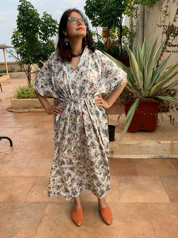 Vintage Floral Chic V-Neck, Cinched Waist Ankle Length Kaftan