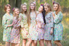 Mismatched Happy Flowers Patterned Bridesmaids Robes in Soft Tones