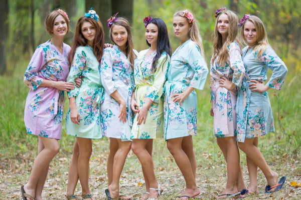 Mismatched Blooming Flowers Patterned Bridesmaids Robes in Soft Tones