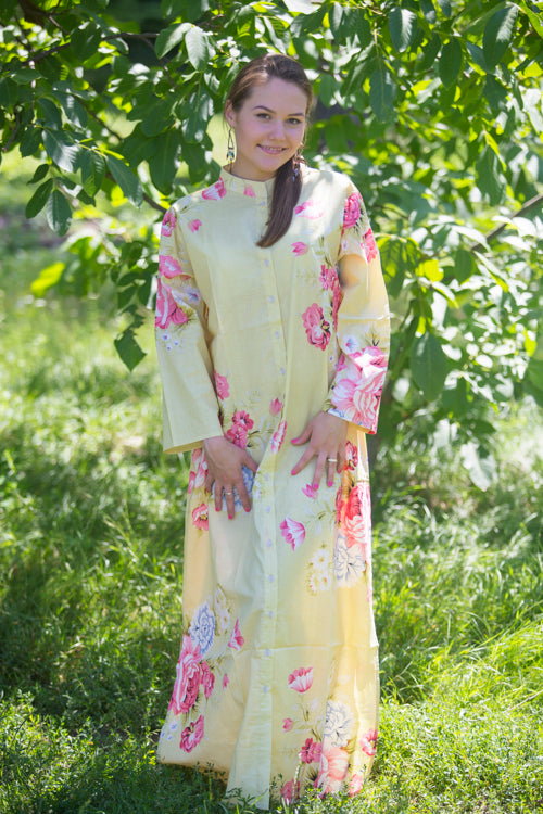 Light Yellow Charming Collars Style Caftan in Cabbage Roses Pattern