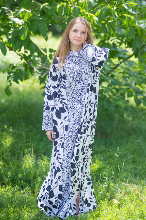 White Charming Collars Style Caftan in Classic White Black Pattern|White Charming Collars Style Caftan in Classic White Black Pattern|White Charming Collars Style Caftan in Classic White Black Pattern