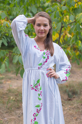 White Shape Me Pretty Style Caftan in Climbing Vines Pattern