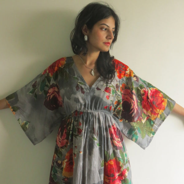 Gray I Wanna Fly Style Caftan in Large Floral Blossom Pattern|Large Floral Blossom|Gray I Wanna Fly Style Caftan in Large Floral Blossom Pattern