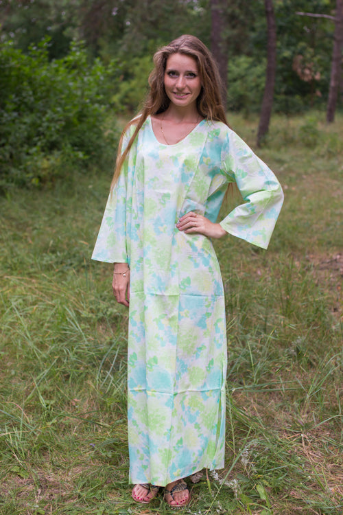 Mint The Unwind Style Caftan in Ombre Fading Leaves Pattern|Mint The Unwind Style Caftan in Ombre Fading Leaves Pattern|Ombre Fading Leaves