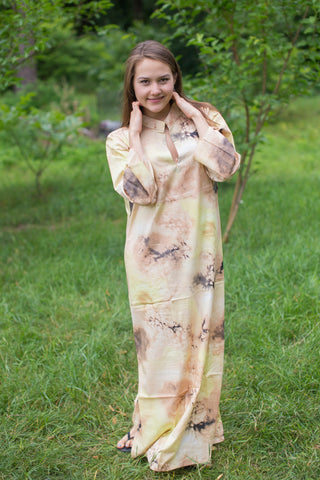 Beige Mandarin On My Mind Style Caftan in Watercolor Splash Pattern